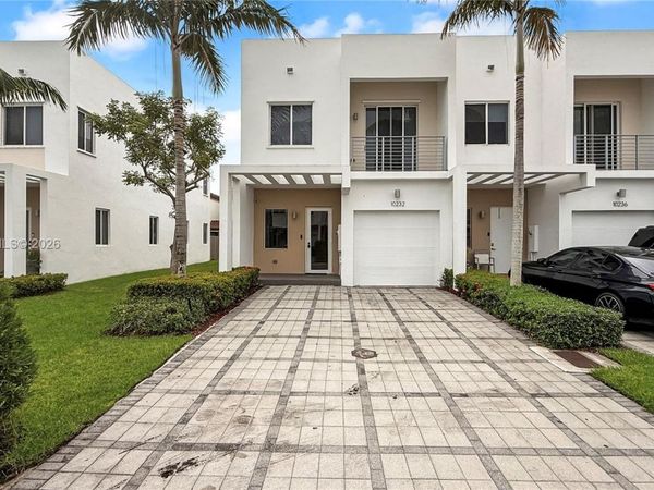 10232 NW 71st Ter , Unit 10232, Doral, FL 33178