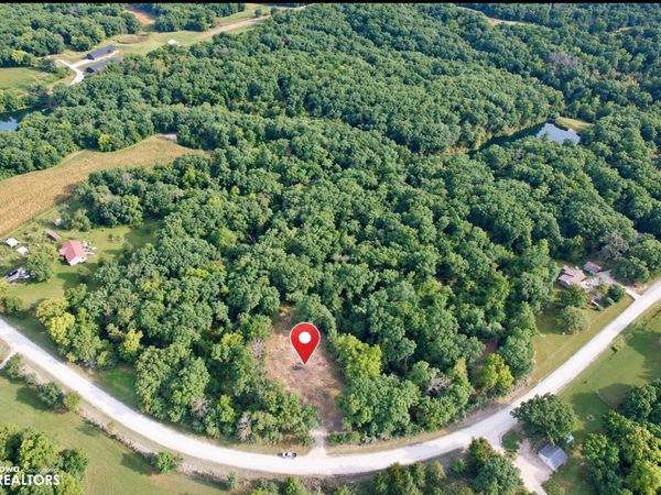 1990 235th Avenue, West Point, IA 52656