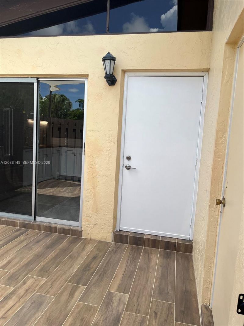 140 Fox Rd , Unit 3-46, Hollywood, FL 33024 Photo