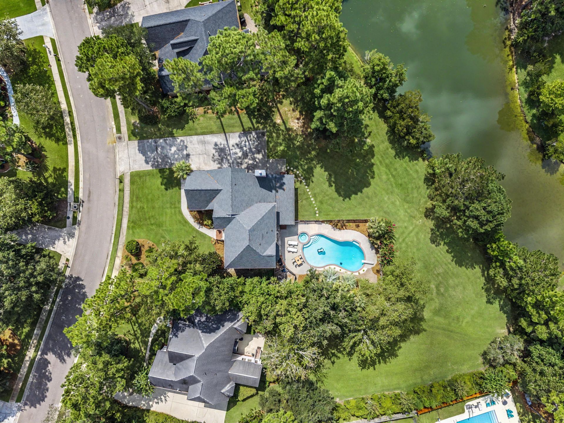 105 Glen Eagles Drive Photo 6