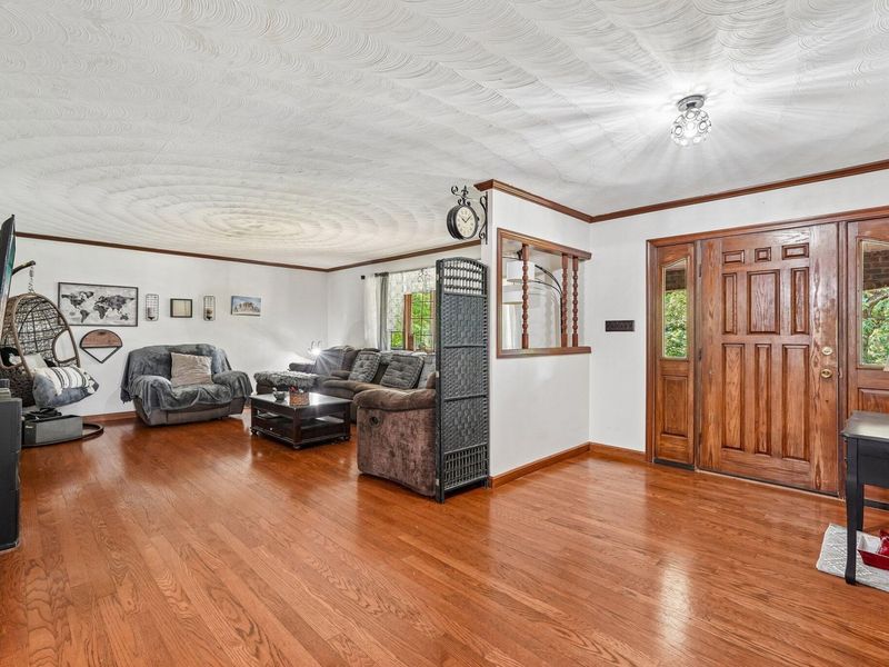 1325 Ellen Drive, Zanesville, OH 43701 Photo 4
