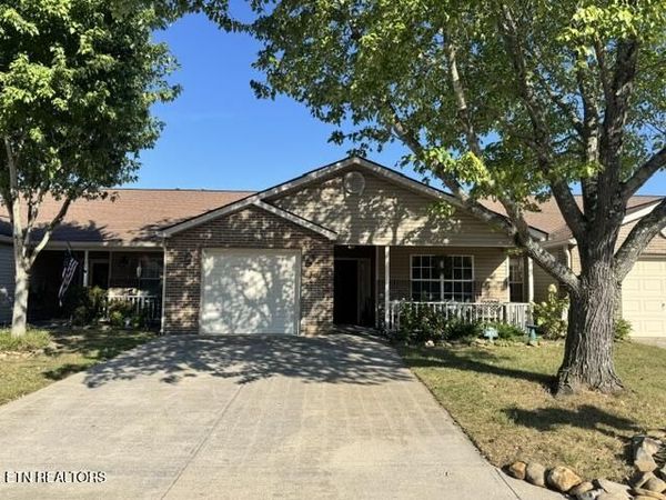 10017 Gate Post Way, Knoxville, TN 37931