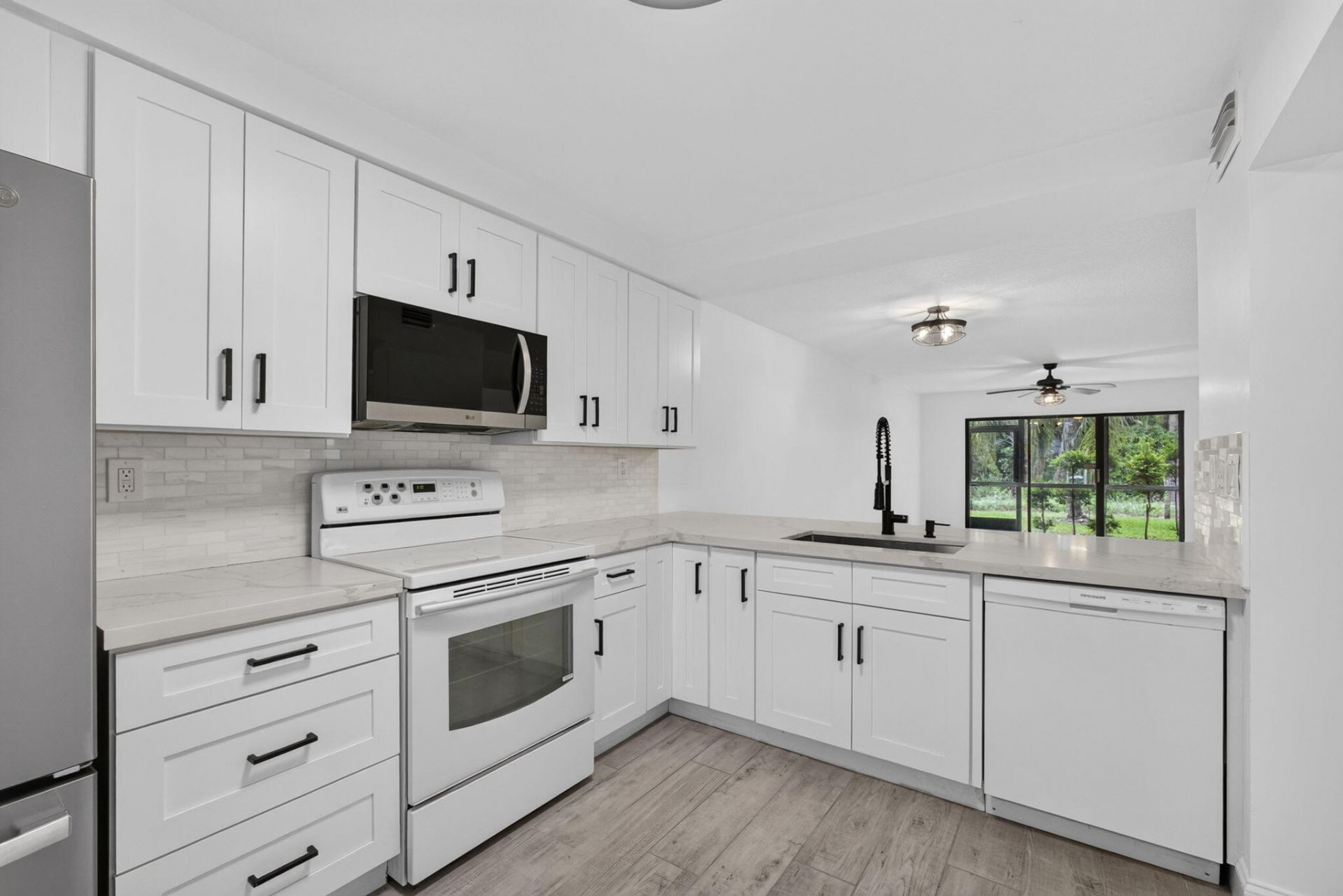 1701 Sabal Ridge Circle, Unit D, Palm Beach Gardens, FL 33418 Photo