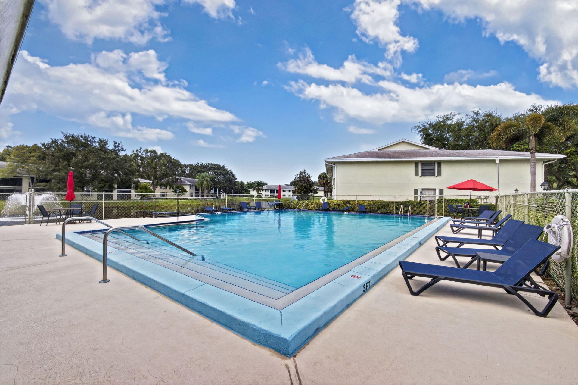 1701 Sabal Ridge Circle, Unit D, Palm Beach Gardens, FL 33418 Photo
