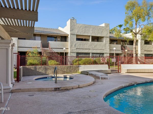3301 E EARLL Drive, Unit 223, Phoenix, AZ 85018