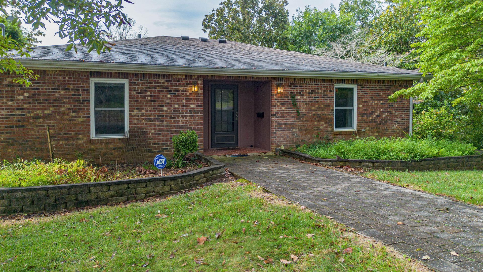 752 Imogene Drive, Gilbertsville, KY 42044 Main Photo