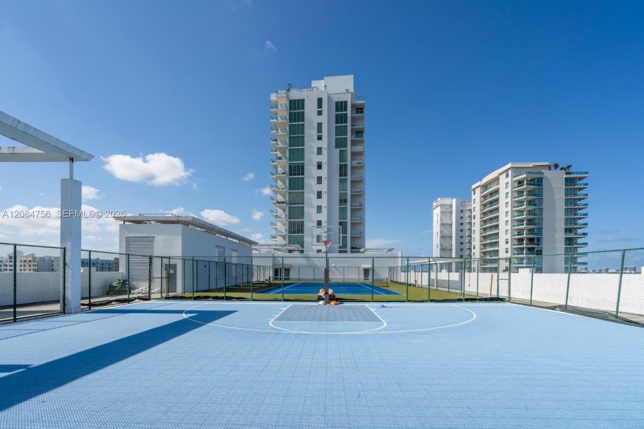 7928 East Dr, Unit 604, North Bay Village, FL 33141 Photo