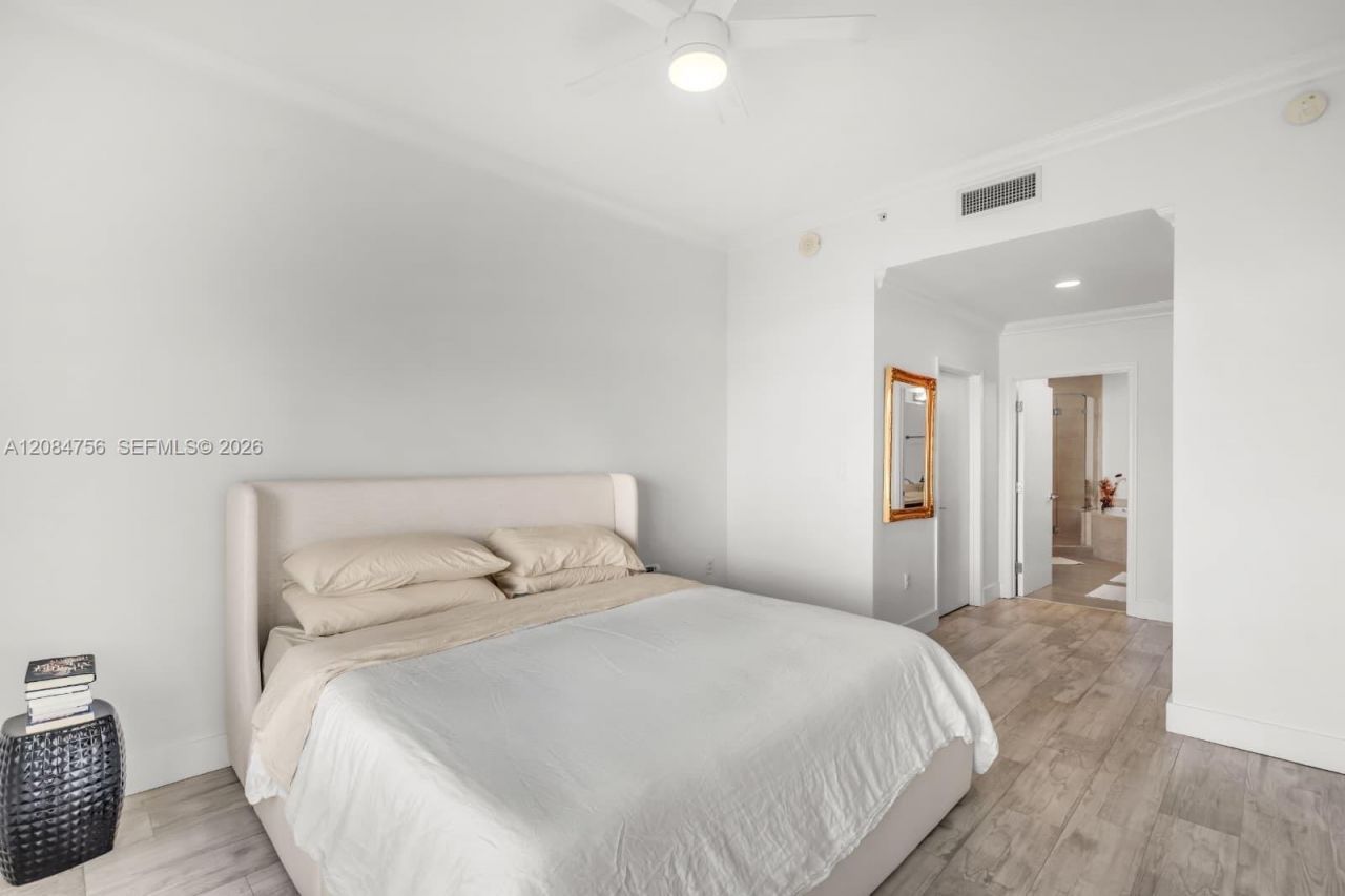 7928 East Dr, Unit 604, North Bay Village, FL 33141 Photo