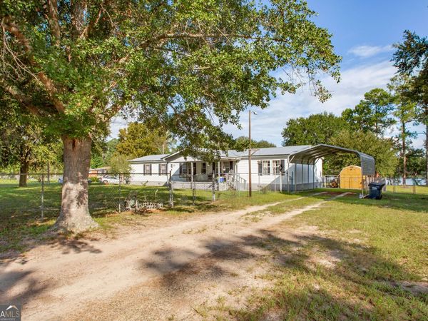 288 Lakeview Drive, Folkston, GA 31537