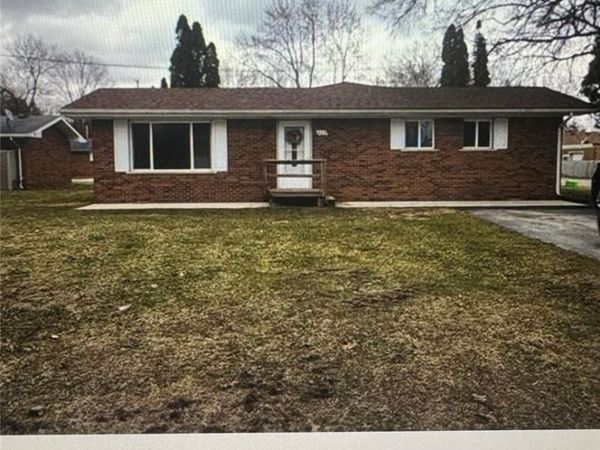 502 Henrietta Drive, Algonac, Mi 48001