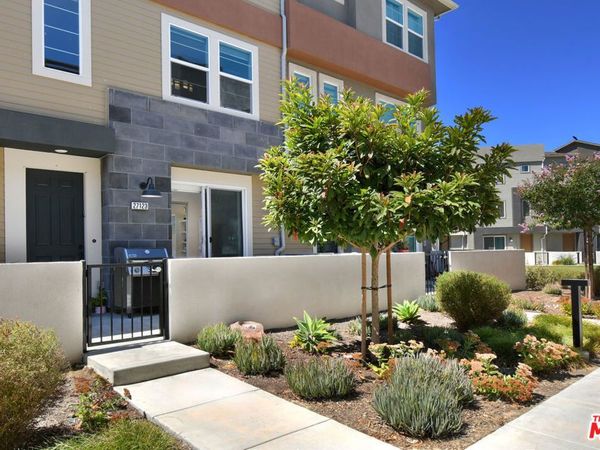 27123 Red Tail Place, Valencia, CA 91381