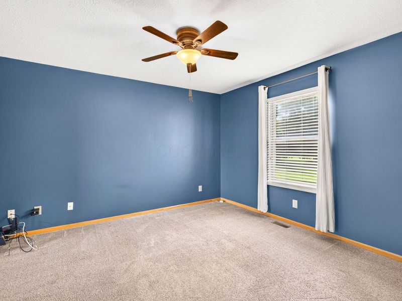 6487 Hilliard Drive, Canal Winchester, OH 43110 Photo 12