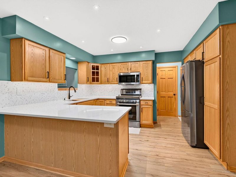 6487 Hilliard Drive, Canal Winchester, OH 43110 Photo 16