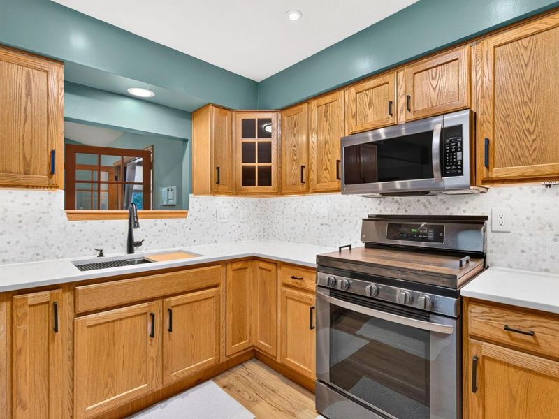 6487 Hilliard Drive, Canal Winchester, OH 43110 Photo 18