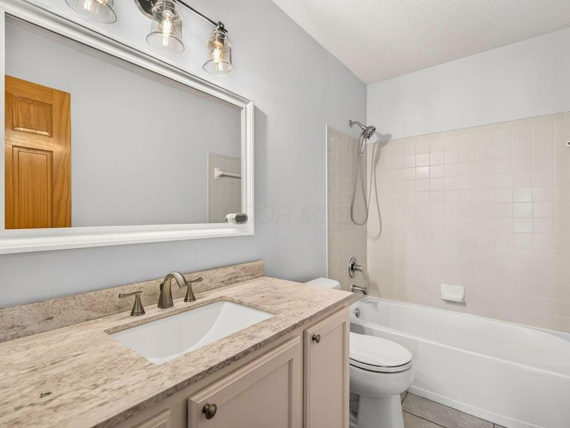 6487 Hilliard Drive, Canal Winchester, OH 43110 Photo 34