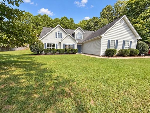 4238 Riviere Point , Gainesville, GA 30507