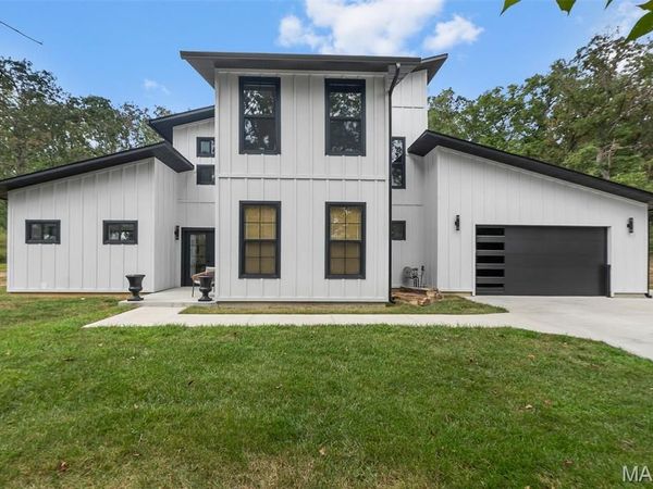 503 N Deer Trail , Fredericktown, MO 63645