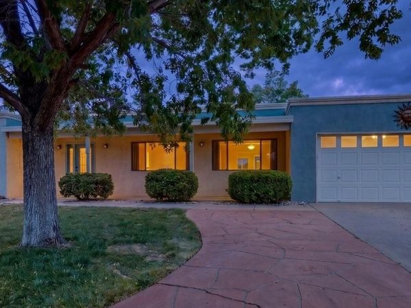 5504 Palomino Drive NW, Albuquerque, NM 87120