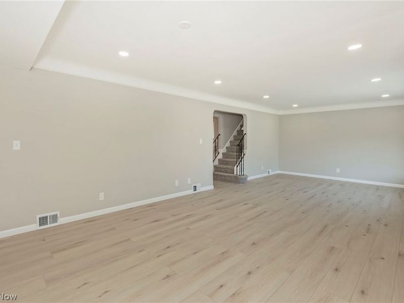 22750 Fairlawn Drive, Euclid, OH 44117 Photo 15
