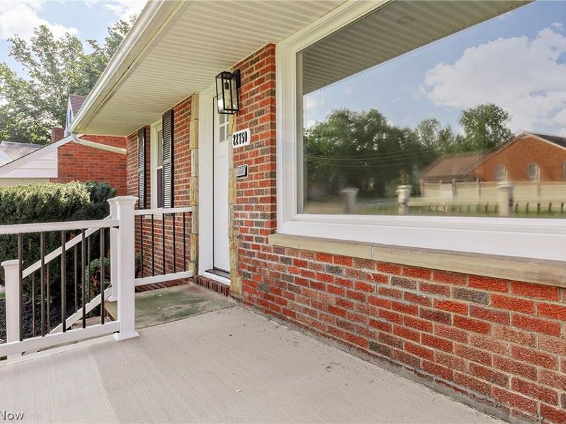 22750 Fairlawn Drive, Euclid, OH 44117 Photo 3