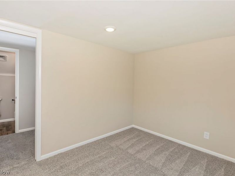 22750 Fairlawn Drive, Euclid, OH 44117 Photo 33