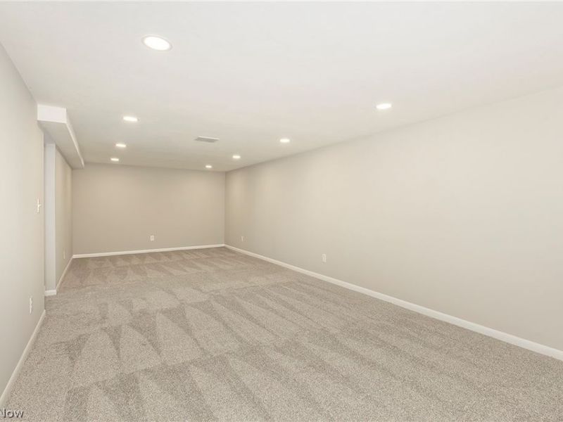 22750 Fairlawn Drive, Euclid, OH 44117 Photo 42