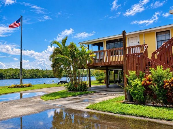 202 BROADWAY STREET E, Unit 400, EVERGLADES CITY, FL 34139