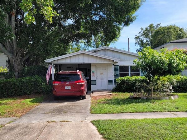 546 35TH AVENUE N, ST PETERSBURG, FL 33704