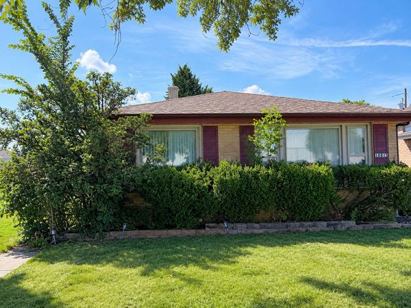 10813 Belmont Avenue , Melrose Park, IL 60164