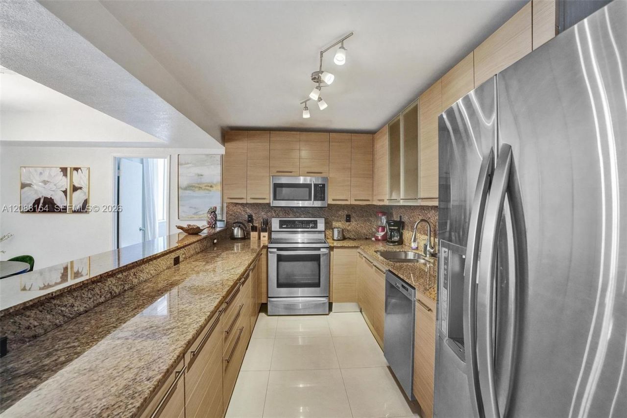 19370 Collins Ave, Unit 816, Sunny Isles Beach, FL 33160 Photo