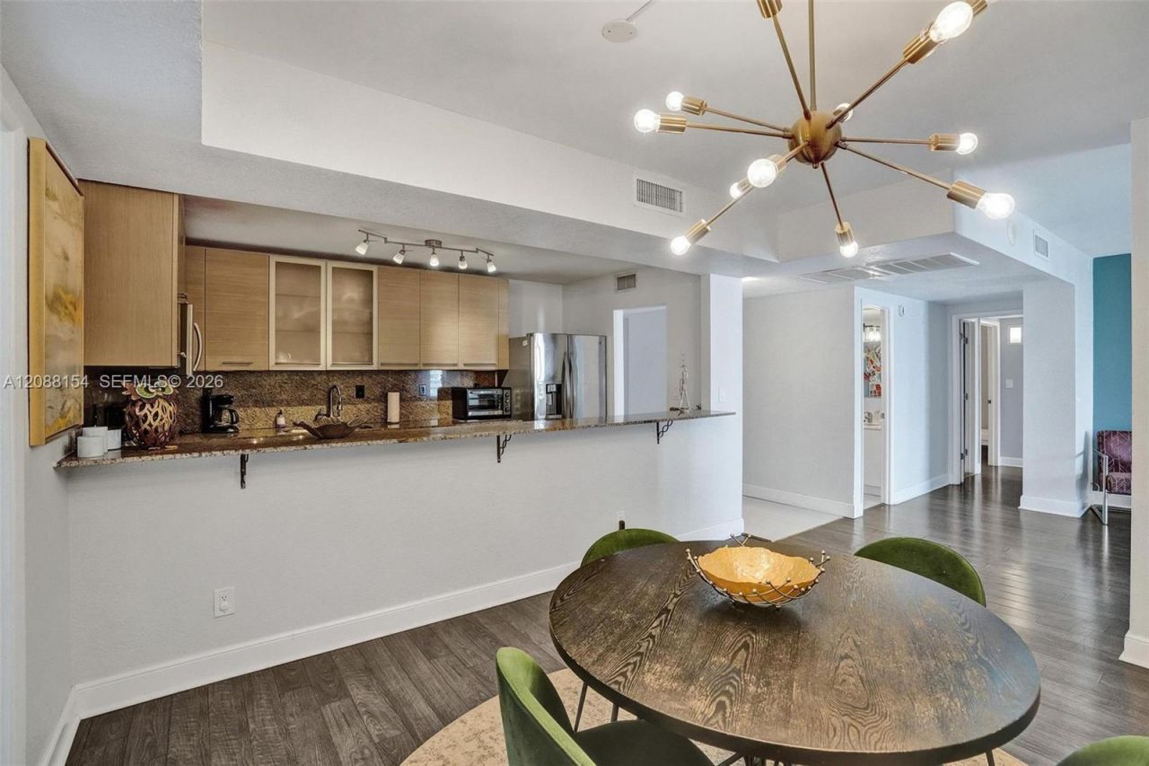 19370 Collins Ave, Unit 816, Sunny Isles Beach, FL 33160 Photo