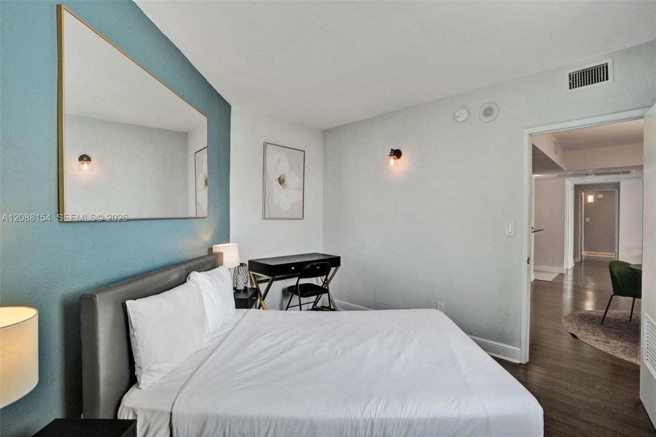 19370 Collins Ave, Unit 816, Sunny Isles Beach, FL 33160 Photo