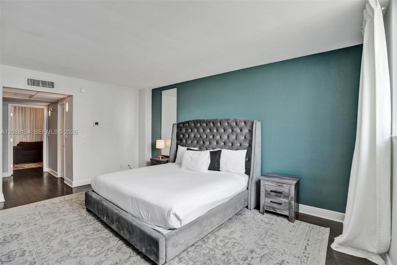 19370 Collins Ave, Unit 816, Sunny Isles Beach, FL 33160 Photo