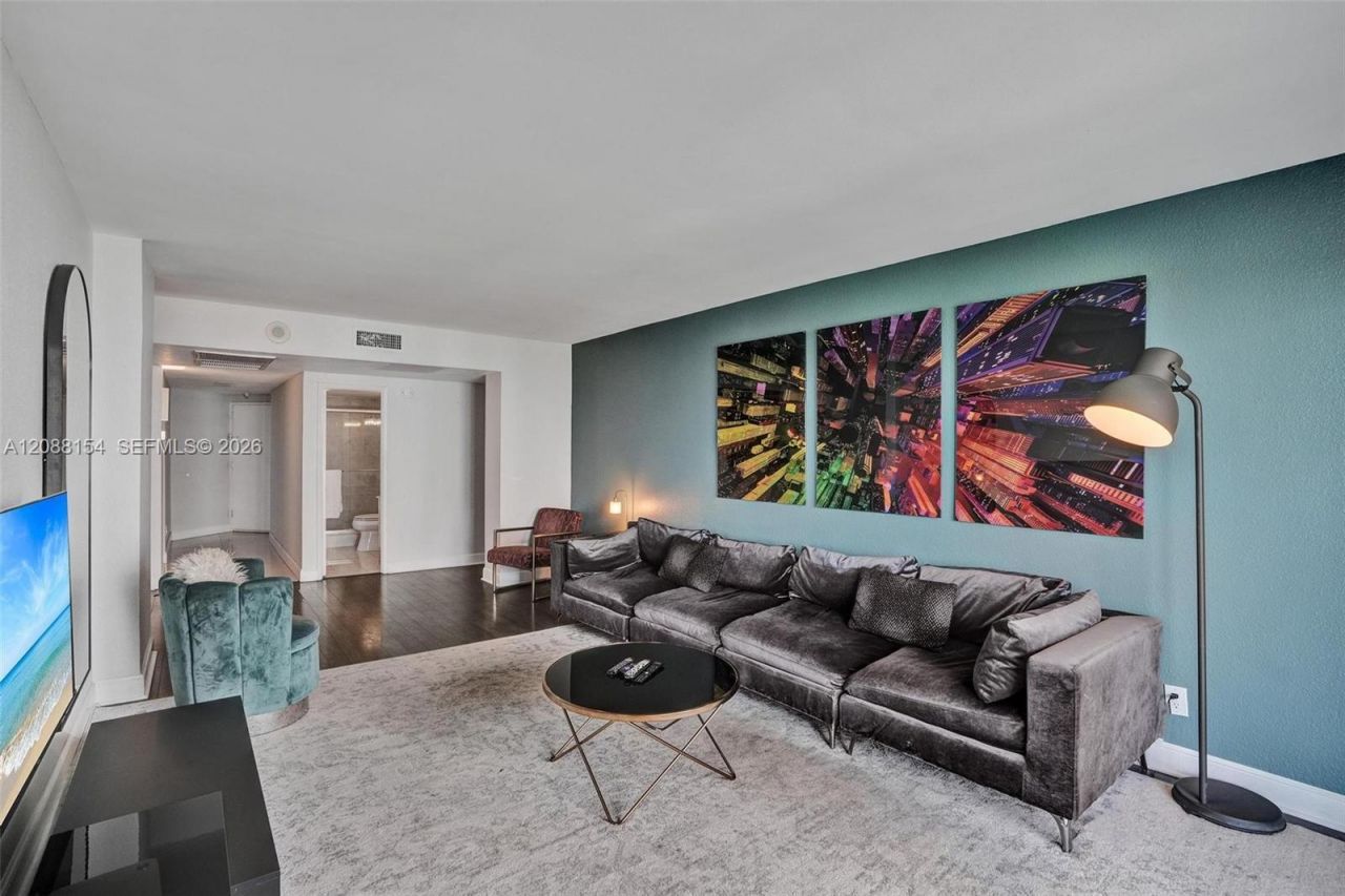 19370 Collins Ave, Unit 816, Sunny Isles Beach, FL 33160 Photo