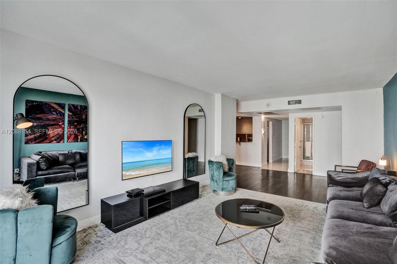 19370 Collins Ave, Unit 816, Sunny Isles Beach, FL 33160 Photo