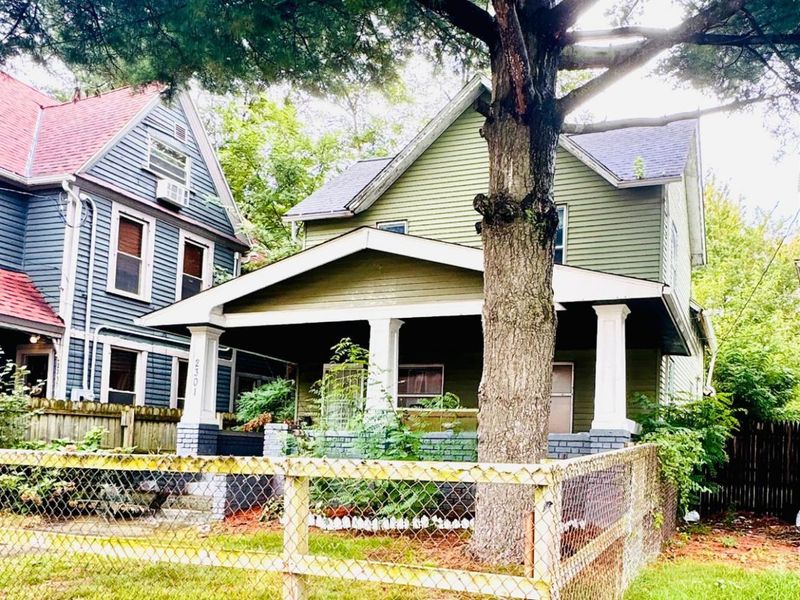 2301 Meyer Avenue, Cleveland, OH 44109 Photo 2