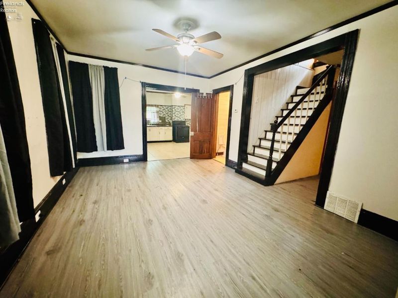2301 Meyer Avenue, Cleveland, OH 44109 Photo 7