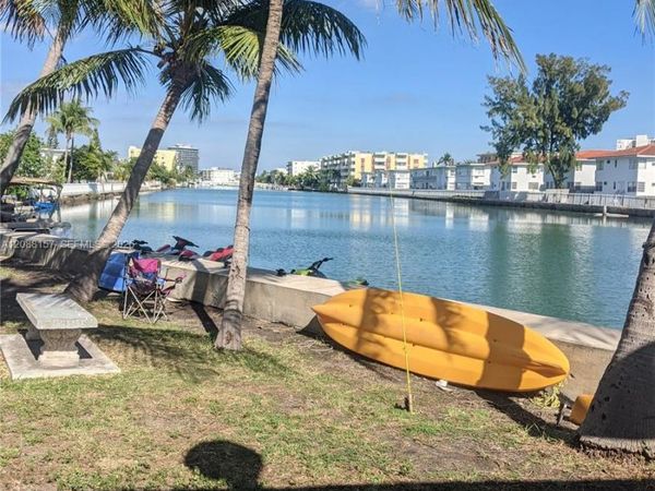 7741 Hawthorne Ave, Unit 7741, Miami Beach, FL 33141