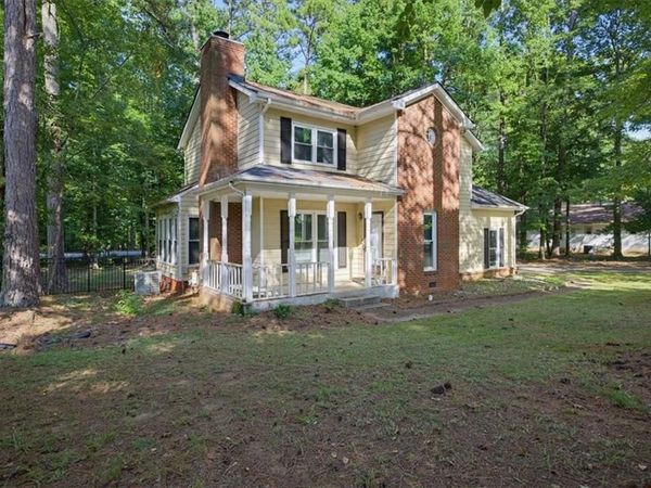 210 Groveland Drive, Peachtree City, GA 30269