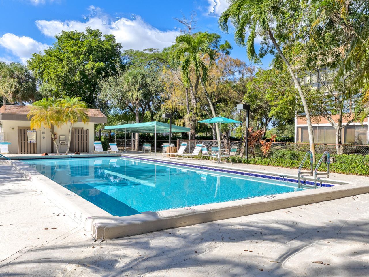 7579 NW 79th Avenue, Unit 204, Tamarac, FL 33321 Photo