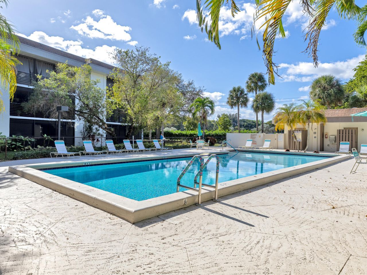 7579 NW 79th Avenue, Unit 204, Tamarac, FL 33321 Photo