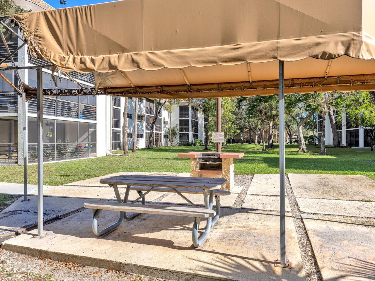 7579 NW 79th Avenue, Unit 204, Tamarac, FL 33321 Photo