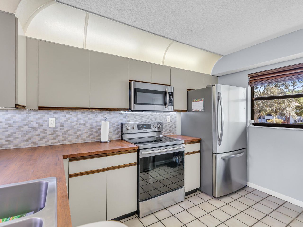 7579 NW 79th Avenue, Unit 204, Tamarac, FL 33321 Photo