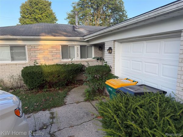 22768 Ashley Street, Farmington Hills, Mi 48336