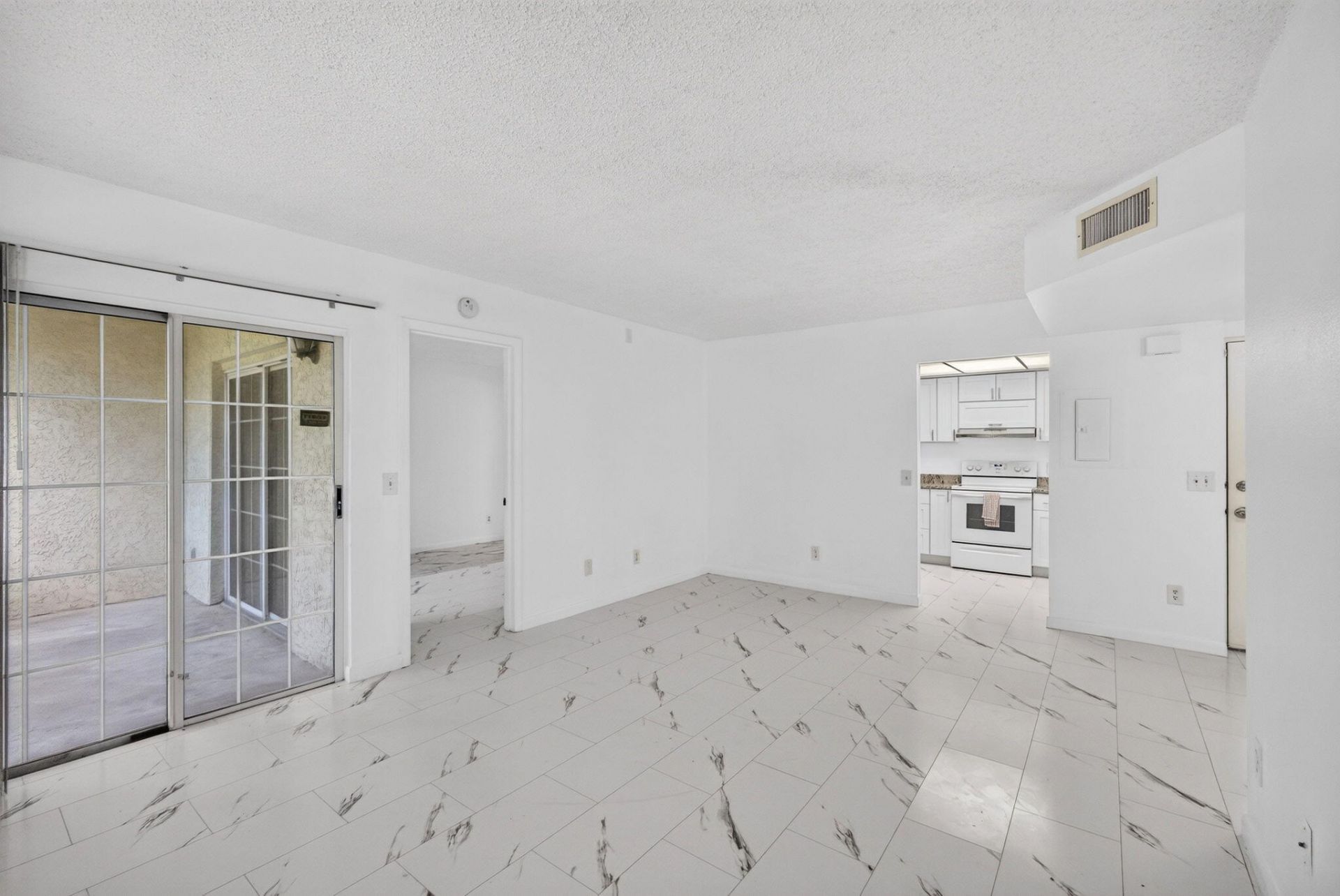 1628 SE Green Acres Circle, Port Saint Lucie, FL 34952 Photo