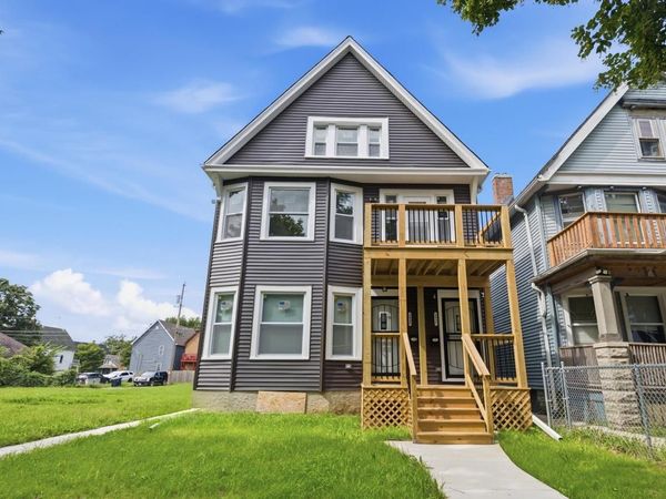2935 N 28th STREET, Unit 2937, Milwaukee, WI 53210