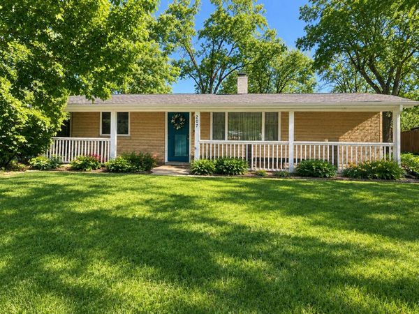 207 Arrowhead Trail , Porter, IN 46304