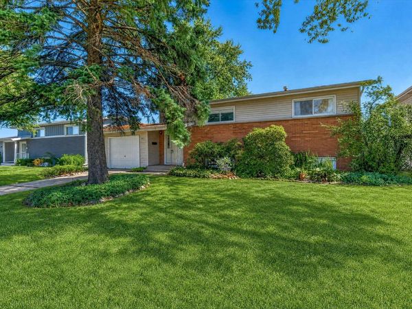 9517 Farmer Drive , Highland, IN 46322
