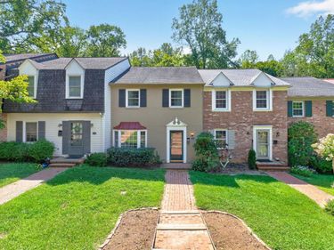 107 GEORGETOWN GREEN , Charlottesville, VA 22901