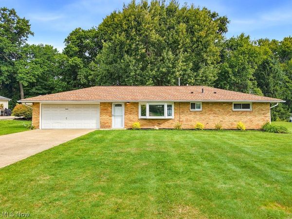 1389 Laurel Drive , Macedonia, OH 44056